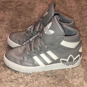 Kids high top adidas